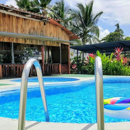 Hotel Quepos Paraiso Exterior photo